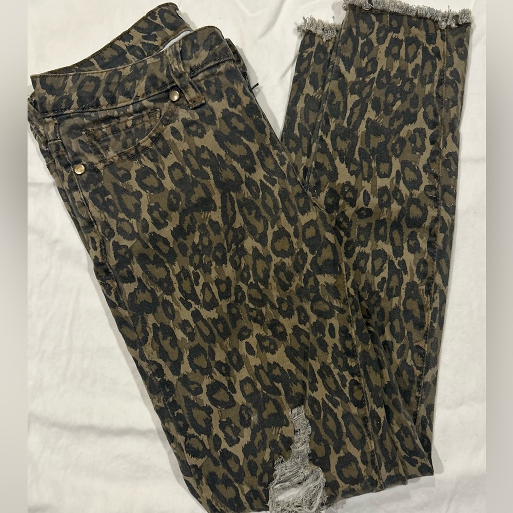 Cheetah print distressed jeans